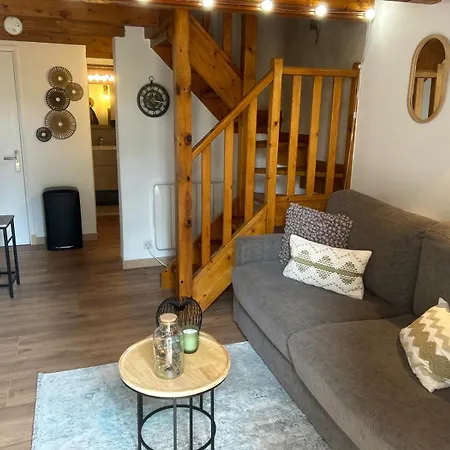 Montagne Apartment *
